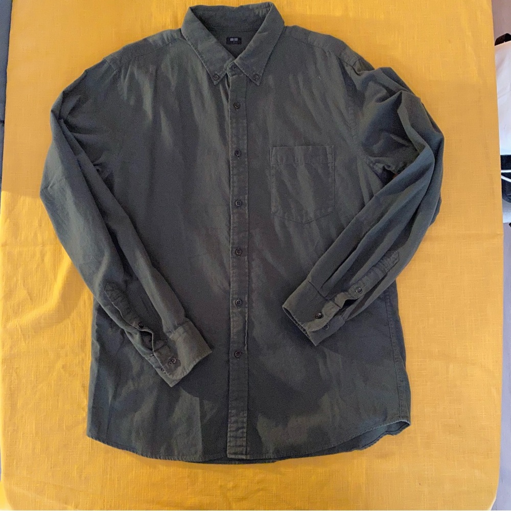 Forest Green Uniqlo Long Sleeve button up
